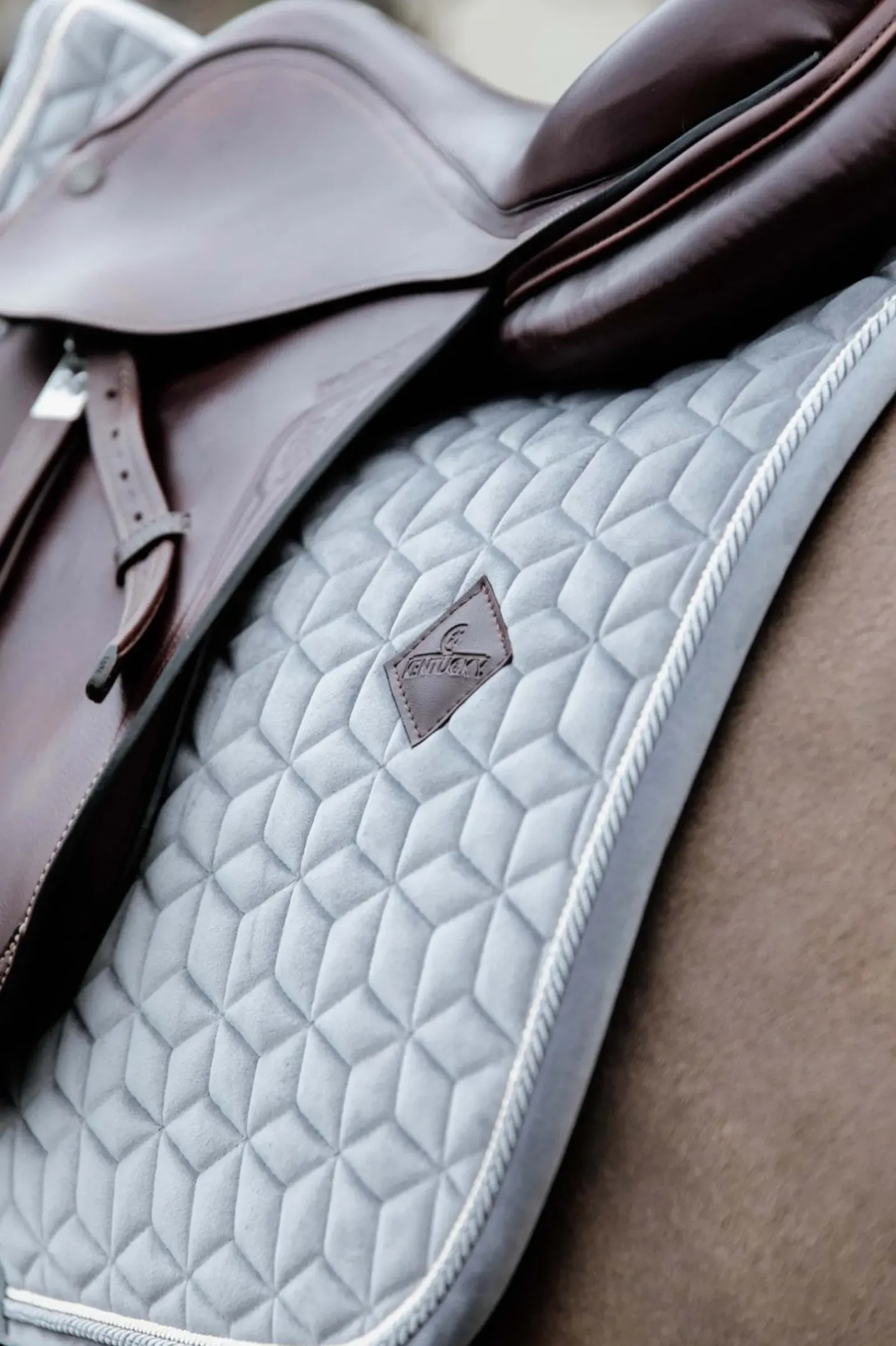 Tapis De Selle Jumping Kentucky Horsewear Basic Velvet