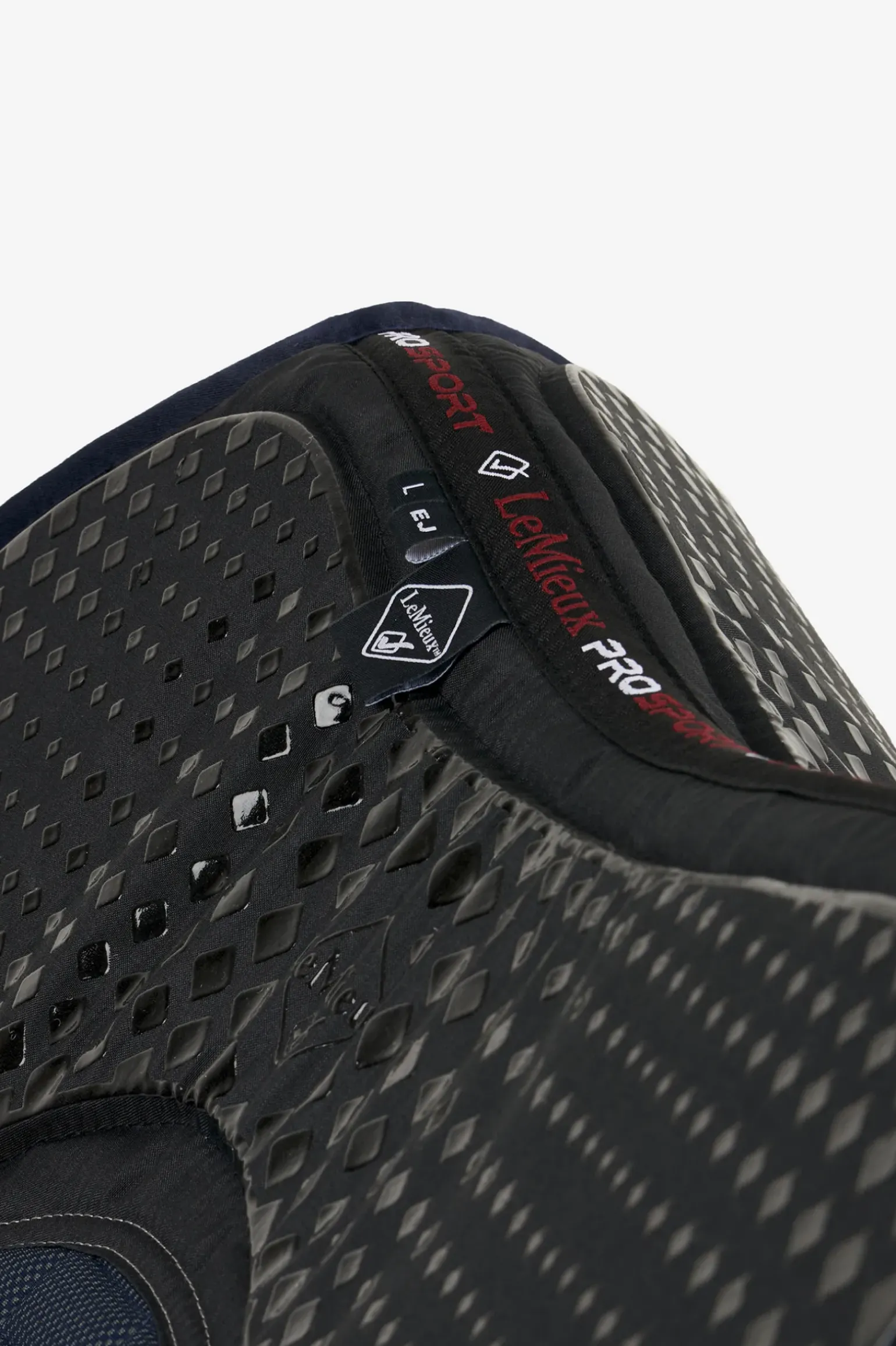 Tapis De Selle Saut D'Obstacles Lemieux Close Contact Fraicheur